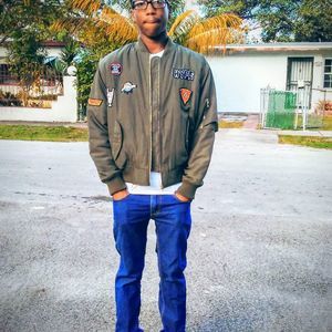 Meet your Posher, Jay